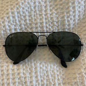 Ray-Ban Large Metal Aviators (RB3025)